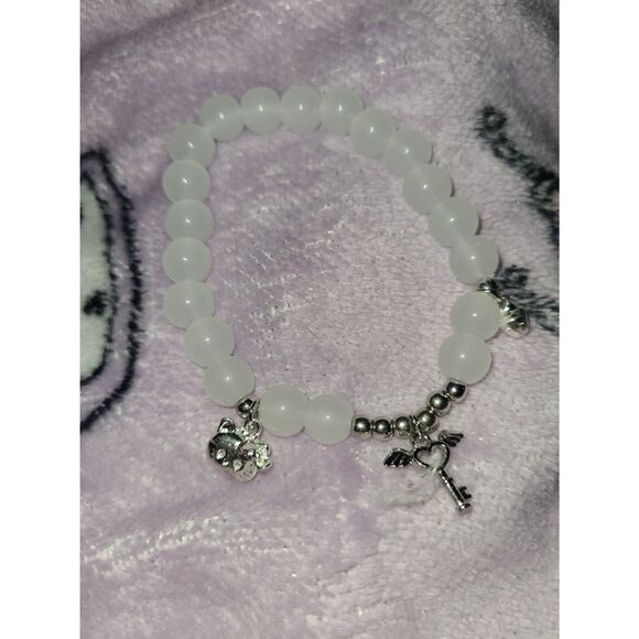 Sanrio White Hello Kitty Charm Bracelet Bell Key Heart Cat Cutecore Simple Gift - Picture 5 of 5